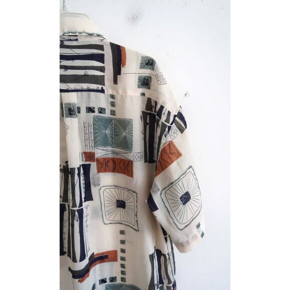 Core Line Casual Short Sleeve Shirt - Size Medium - Picture 8 of 8